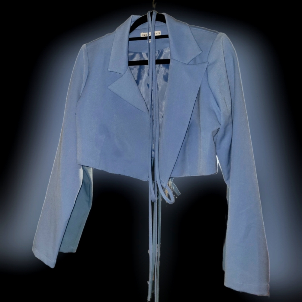 AND NOW THIS cropped blazer